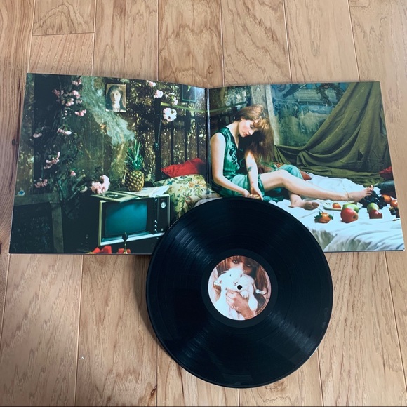 SOLD❌Florence and the Machine Black vinyl - Picture 4 of 5